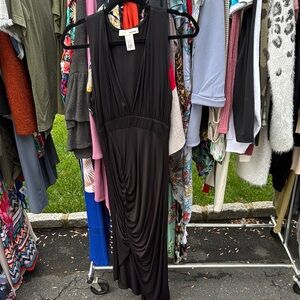 Elegant Black Sleeveless Dress